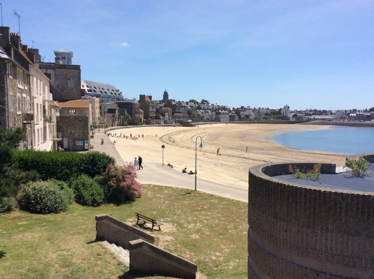 Le Dauphine 20M De La Plage 圣马洛 外观 照片