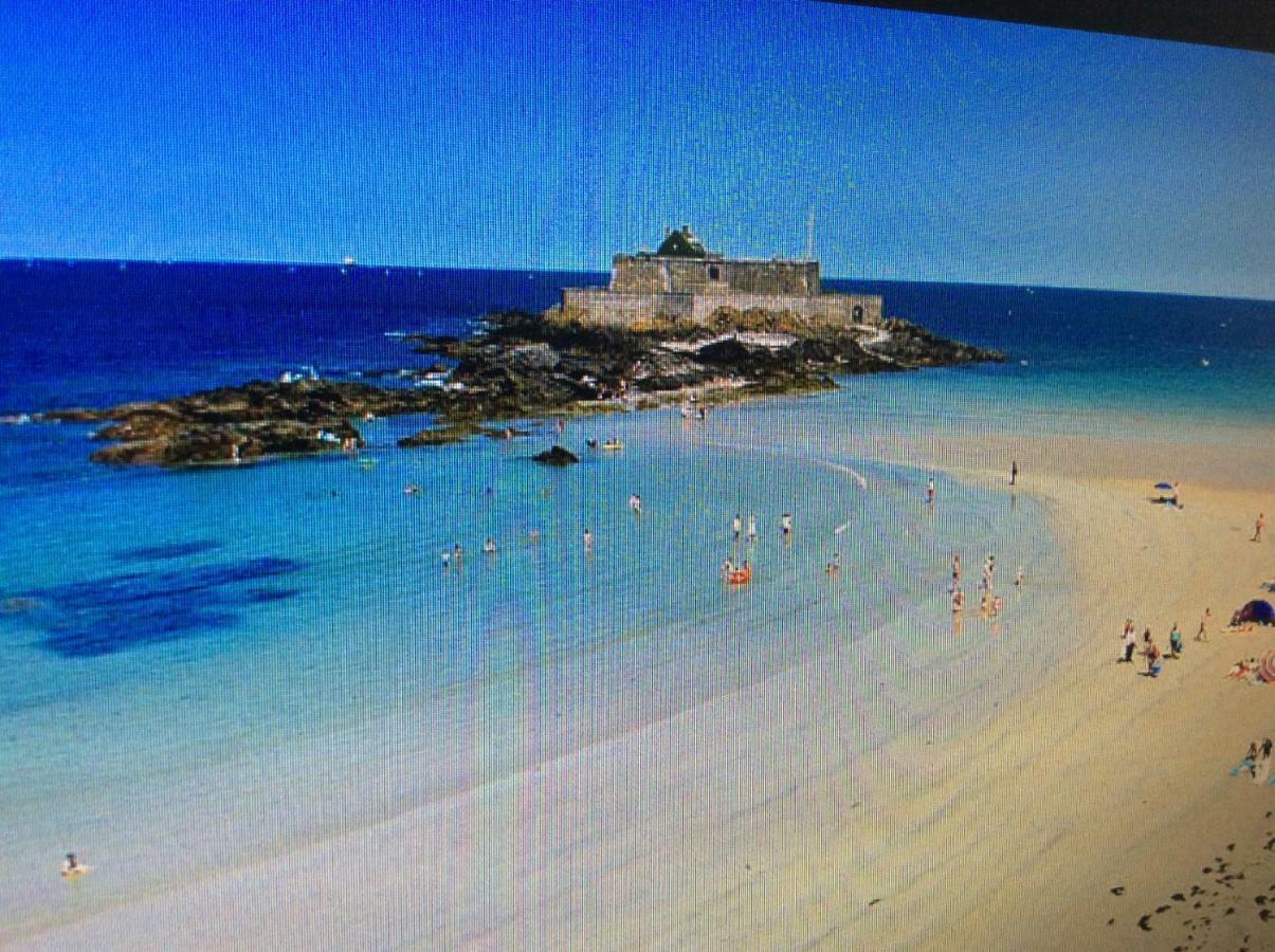 Le Dauphine 20M De La Plage 圣马洛 外观 照片
